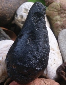 Tibetan tektite3thmb